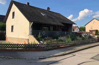 Einfamilienhaus kaufen in 93158 Teublitz, Großzügiges Einfamilienhaus in Teublitz/Saltendorf - mit 3 Garagen & großem Grundstück