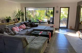 Haus kaufen in 50374 Erftstadt, Bezugsfreies Familienhaus- großzügiges Wohnen mit separater Wohneinheit