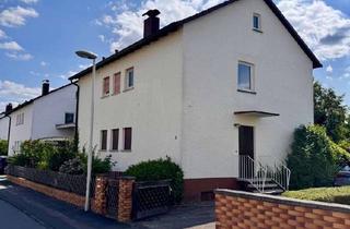 Haus kaufen in 63329 Egelsbach, Charmantes Zweifamilienhaus mit großem Grundstück und Entwicklungspotenzial in ruhiger Lage von Egel