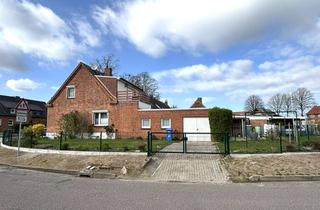 Haus kaufen in Rehnaer Straße 39, 23936 Grevesmühlen, Reihenendhaus mit Garage