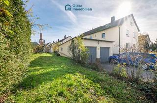 Haus kaufen in 71063 Sindelfingen, Großzügiges Zweifamilienhaus mit viel Potenzial