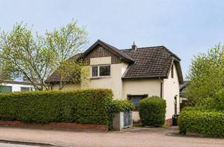 Mehrfamilienhaus kaufen in 22848 Norderstedt, Entwicklungsstarke Kapitalanlage – Mehrfamilienhaus mit 2 frei verfügbaren Wohnungen