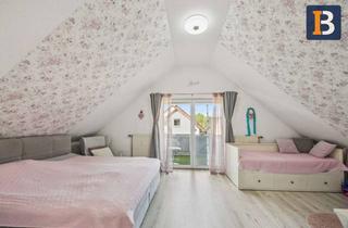 Wohnung kaufen in 79541 Lörrach, Maisonette-Wohnung mit zwei Balkonen, Wärmepumpe, Tiefgarage, Keller und viel Platz auf zwei Ebenen!