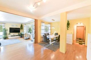 Wohnung kaufen in 76532 Haueneberstein, Wohnen mit Weitblick: Großzügige renovierte 4,5-Zimmer-Terrassenwohnung in Haueneberstein