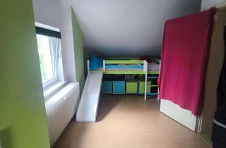 Wohnung mieten in Alte Wipperfürther Str., 51469 Bergisch Gladbach, Ruhige 3-Zimmer Dachgeschosswohnung mit Stellplatz