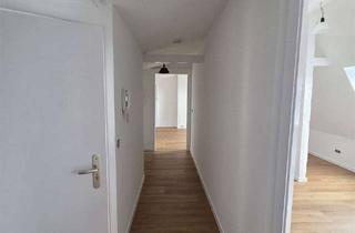 Wohnung mieten in Schweffelstr., 24118 Ravensberg, Helle 2-Zimmer- Altbauwohnung in Uni-Nähe // Schweffelstraße