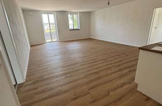 Wohnung mieten in Bahnhofsplatz 4a, 93333 Neustadt, Schöne 3-Zimmer-Wohnung mit Balkon in Neustadt an der Donau