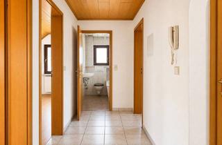 Wohnung mieten in 68163 Neuostheim, Gepflegte 3-Zimmer-Dachgeschosswohnung mit Balkon, Garage und Speicher in Mannheim-Neuhermsheim