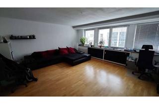 Wohnung mieten in 50670 Altstadt-Nord, Schöne 2-Zimmer-Wohnung mit grosser Dachterasse in Köln