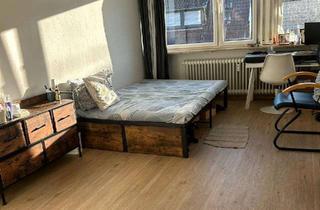 WG-Zimmer mieten in Epplestraße 19B, 70597 Degerloch, Bright room in 2er apartment with big living room