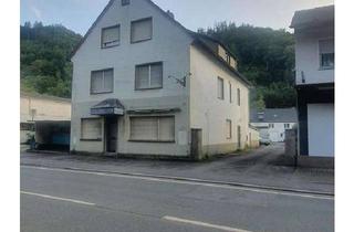 Mehrfamilienhaus kaufen in Ütterlingser Str. 23, 58791 Werdohl, Mehrfamilienhaus mit Gewerbeeinheit in Bestlage Terasse/Garage/Freiflächen usw... auf Hauptstrasse