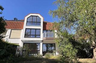 Doppelhaushälfte kaufen in 65388 Schlangenbad, Große Doppelhaushälfte im Split-Level-Stil mit Panorama-Fernsicht, Studio-Atelier und schönem Garten