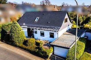 Einfamilienhaus kaufen in 51491 Overath, Hereinspaziert! Attraktives Einfamilienhaus mit Einliegerwohnung in begehrter Lage!