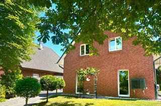Einfamilienhaus kaufen in 23569 Lübeck, Modernes Familienzuhause unter Kastanien: Gartenidylle, Carport, Wärmepumpe, PV-Anlage