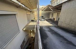 Anlageobjekt in 42277 Wuppertal, s-h-i.de: „Eck-Komplex, 2 Häuser inkl. Stellplätze mit Investitions- & Leerstandspotenzial"
