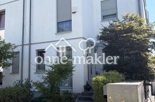 Doppelhaushälfte kaufen in 65207 Wiesbaden, Familienfreundliche Doppelhaushälfte mit Blick ins Grüne, 7 Zimmer, PV-Anlage