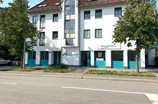 Gewerbeimmobilie mieten in 94315 Straubing, Gesehen werden im Zentrum: Helle Bürofläche mit Schaufenster-Präsenz und Stellplatz in Straubing
