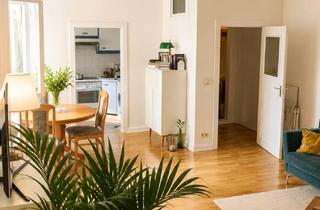 Wohnung kaufen in Schönburgstrasse, 12103 Tempelhof, 1,5-Zimmer-Altbauwohnung Tempelhof direkt am Park