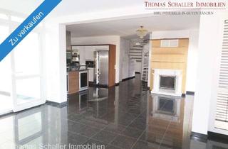 Penthouse kaufen in 90768 Dambach, Exklusives Penthouse auf zwei Ebenen – Haus-im-Haus-Feeling in Fürth-Dambach