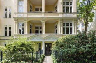 Wohnung kaufen in Rheingaustraße 16, 12161 Friedenau, Lichtdurchflutete Altbauwohnung mit Balkon im Herzen des Rheingauviertels