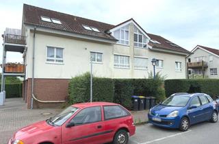 Wohnung kaufen in 16727 Velten, Freie 3 Zi.-Eigentumswohnung im DG (2.OG) mit Balkon und Pkw-Stellplatz!
