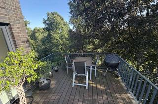 Wohnung kaufen in 22081 Barmbek-Süd, Wohnen mit Panoramablick über den Friedrichsberger Park.