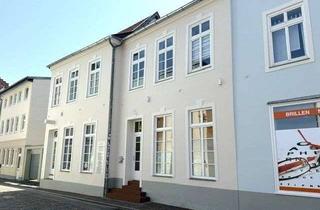 Wohnung mieten in 18273 Güstrow, 3-Raum Wohnung im Güstrower Stadtkern -326-