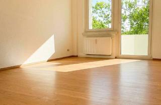 Wohnung mieten in Gubenstraße 22, 02763 Zittau, Helle 3-Raum-Wohnung mit DOPPELTEM Badezimmer-Luxus & Balkon-Oase