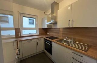 Wohnung mieten in 65843 Sulzbach, Sonnige 3 Zimmer Wohnung mit Balkon, Kamin und Garage