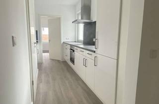 Wohnung mieten in 25436 Tornesch, Großzügige 4-Zimmer Whg. mit Balkon und EBK in Tornesch