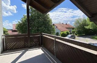 Wohnung mieten in Am Anger 3c, 83109 Großkarolinenfeld, Individuelle Maisonettewohnung mit EBK, überdachter Terrasse und Balkon mit Bergblick