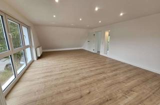 Wohnung mieten in 57072 Siegen, Wie Neubau: Hochwertig modernisierte 3-ZKB, Terrasse, Garage in Toplage (ca. 98 qm Grundriss Wfl.)