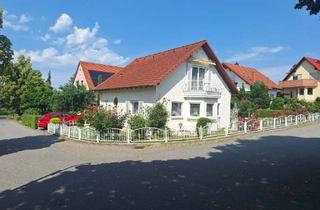 Einfamilienhaus kaufen in 01809 Dohna, Freistehendes Einfamilienhaus mit Kamin, Garage und gepflegtem Garten in ruhiger Wohnlage von Dohna