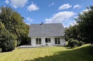 Haus kaufen in 23684 Scharbeutz, Modernes Holzhaus in ruhiger Sackgassenlage
