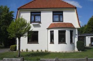 Haus kaufen in Feldhörn 13, 26340 Zetel, Großzügiges 2-3 Familienhaus mit Garten: Perfekt als Mehrgenerationenhaus oder zur Teilvermietung