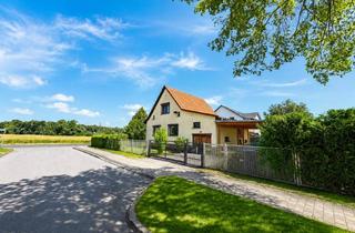 Einfamilienhaus kaufen in 16341 Panketal, Einfamilienhaus mit Pool im grünen Panketal