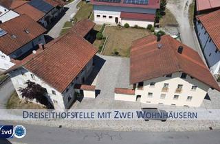 Haus kaufen in 94065 Waldkirchen, SONNIGE DREISEITHOFSTELLE MIT ZWEI WOHNHÄUSERN