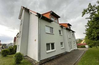 Anlageobjekt in 99817 Eisenach, Wohnungspaket mit zwei vermieteten Einheiten und Blick auf die Wartburg