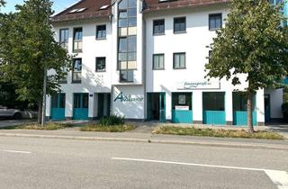 Büro zu mieten in 94315 Straubing, Gesehen werden im Zentrum: Helle Bürofläche mit Schaufenster-Präsenz und Stellplatz in Straubing