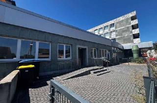 Gewerbeimmobilie mieten in Vluyner Platz 2a, 47506 Neukirchen-Vluyn, Moderne, helle und geräumige Gewerbeeinheit in zentraler Lage in Vluyn