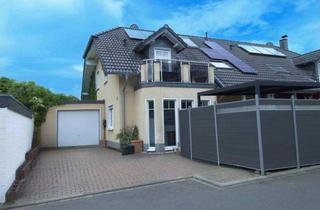 Doppelhaushälfte kaufen in 53902 Bad Münstereifel, Traumhafter unverbaubarer Altstadt- & Fernblick: Moderne Wohlfühloase