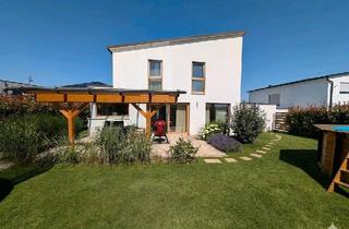 Einfamilienhaus kaufen in 74239 Hardthausen, Hardthausen am Kocher - Lichtdurchflutetes Traumhaus mit großem Garten für Familien