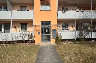 Wohnung kaufen in 90537 Feucht, Feucht - 3-Zimmer-Wohnung mit großem Balkon und Garage