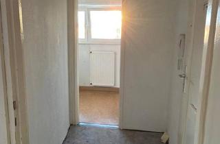 Wohnung kaufen in 95030 Hof, Hof - Wohnungspaket Hof; 2 mal 3-Zi-ETW; VB 154.000?; Provisionsfrei