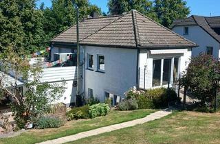 Haus kaufen in 59581 Warstein, Warstein - Zweifamilienhaus Warstein 230m2 1700m2 Garten,Keller,2 Garagen