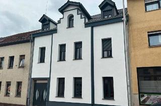 Haus kaufen in 66333 Völklingen, Völklingen - Dreifamilien Haus In Völklingen Zentrum