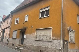 Haus kaufen in 35410 Hungen, Hungen - Wohnhausehm Gaststätte viel Potential