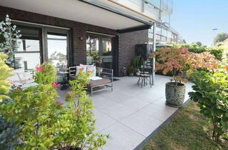 Wohnung kaufen in 42653 Gräfrath, JA, zur attraktiven 2-Zimmer-Eigentumswohnung mit Terrasse, Aufzug und TG-Stellplatz Nähe Klinikum