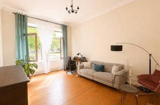 Wohnung kaufen in 60598 Sachsenhausen, Zeitlose Eleganz im Altbau –3-Zimmer-Wohnung in Sachsenhausen