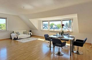 Wohnung kaufen in 53840 Troisdorf, MANNELLA *Zentrale Lage mit Gartennutzung & Garage* Sonnige Dachgeschosswohnung in Troisdorf